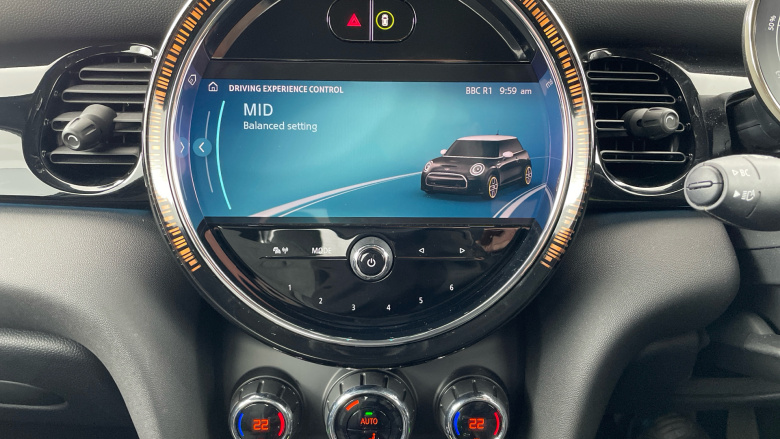 MINI Hatchback 135kW Cooper S Level 2 33kWh 3dr Auto Electric Hatchback